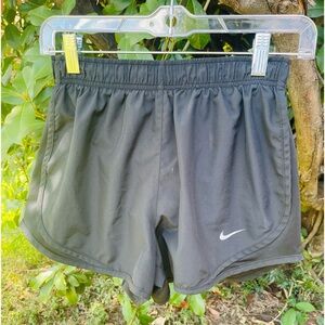 Nike Tempo; Women’s Brief-Lined Running Shorts; Black.